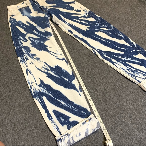 Womans Levis High Waisted Bleached Jeans - Picture 6 of 12